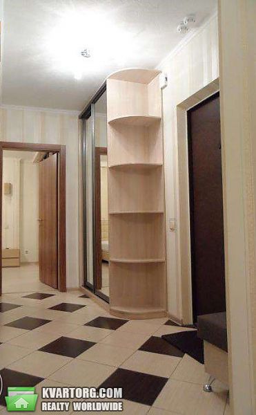 Rent out 2-room apartment. Киев, Ващенко — photo 2