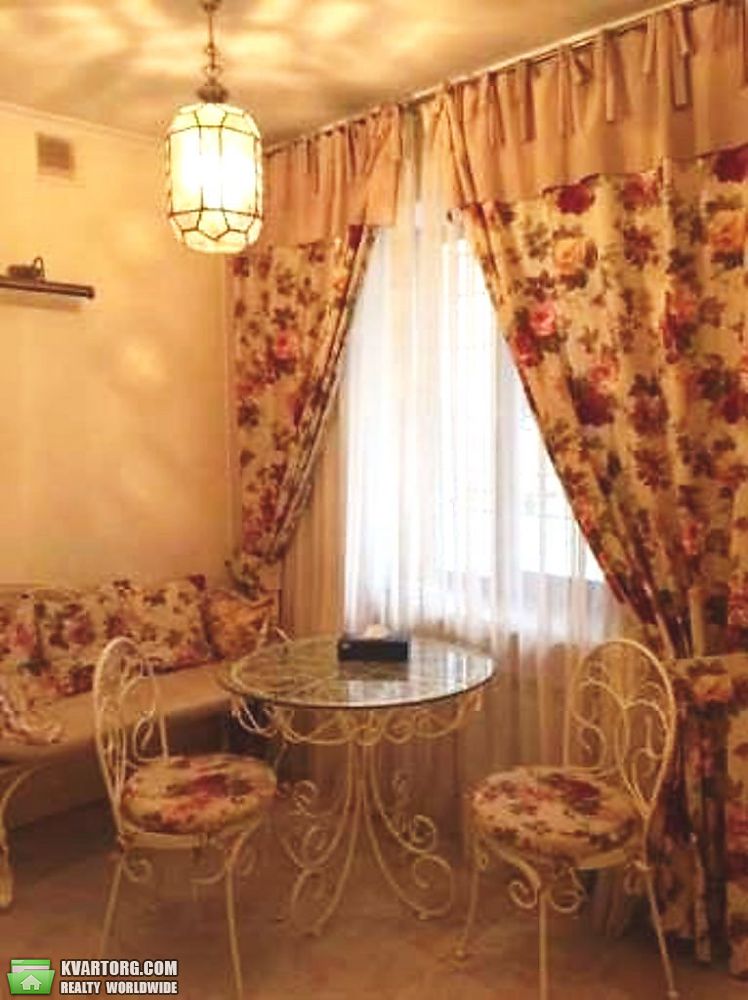 Sell 2-room apartment. Одесса, Дерибасовская — photo 2