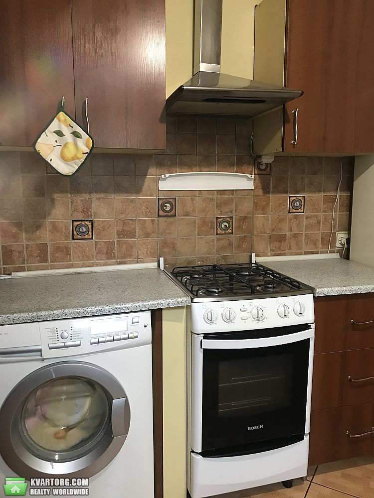 Rent out 3-room apartment. Львов, Ивана Франка — photo 9
