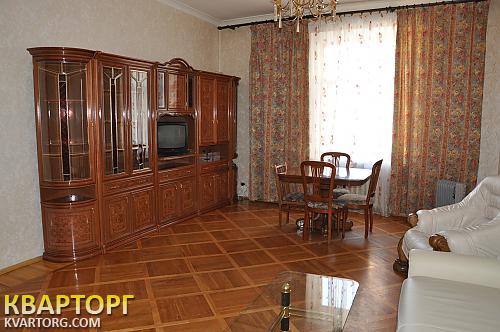 Rent out 3-room apartment. Киев, Бессарабская пл — photo 1