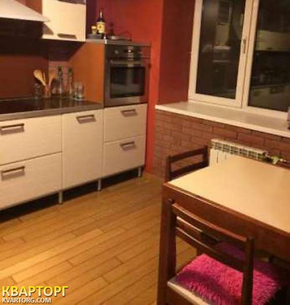 Sell 3-room apartment. Киев,  Бажана — photo 1