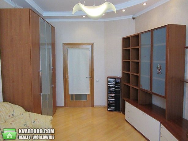 Rent out 3-room apartment. Киев, Героев Сталинграда просп. — photo 9