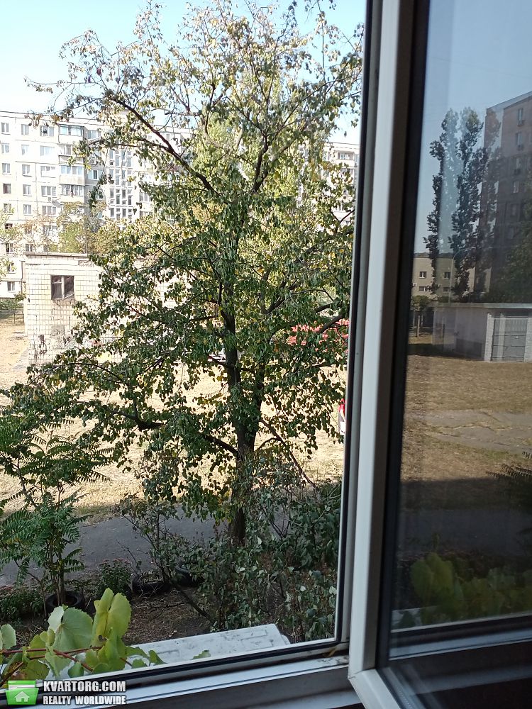 Sell 2-room apartment. Киев, Днепровская наб. — photo 3
