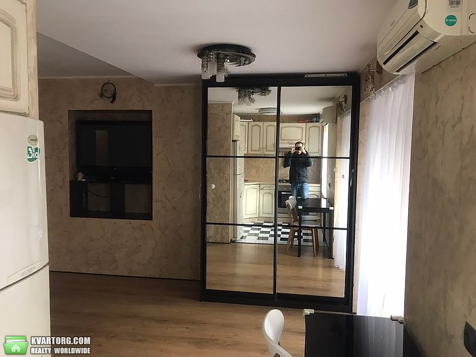 Rent out 1-room apartment. Киев,  Телиги — photo 9