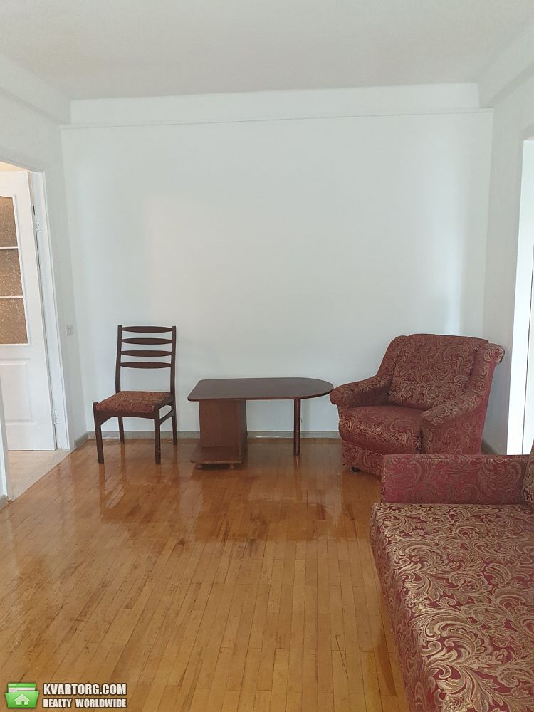 Rent out 2-room apartment. Киев,  Васильковская — photo 5