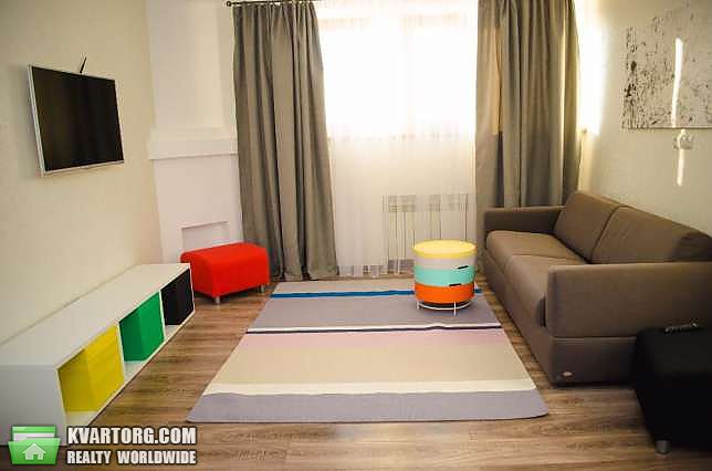Rent out 1-room apartment. Киев,  Жукова — photo 1