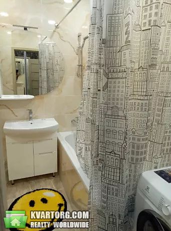 Rent out 2-room apartment. Киев,  Петропавловская — photo 2
