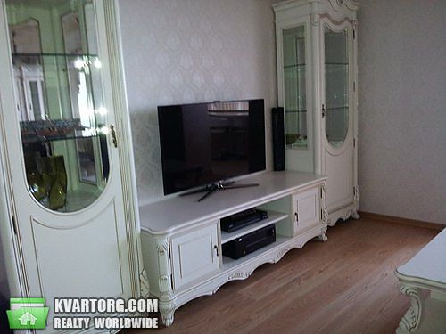 Rent out 2-room apartment. Киев,  Оболонская наб — photo 4
