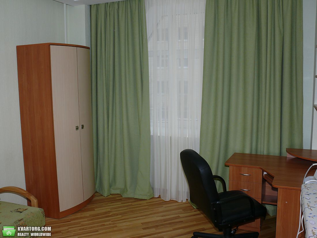 Rent out 3-room apartment. Киев, Волошская — photo 9