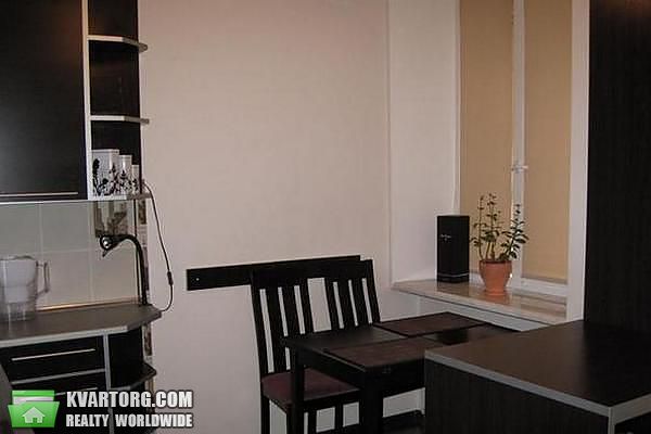 Rent out 2-room apartment. Киев, Прорезная — photo 6