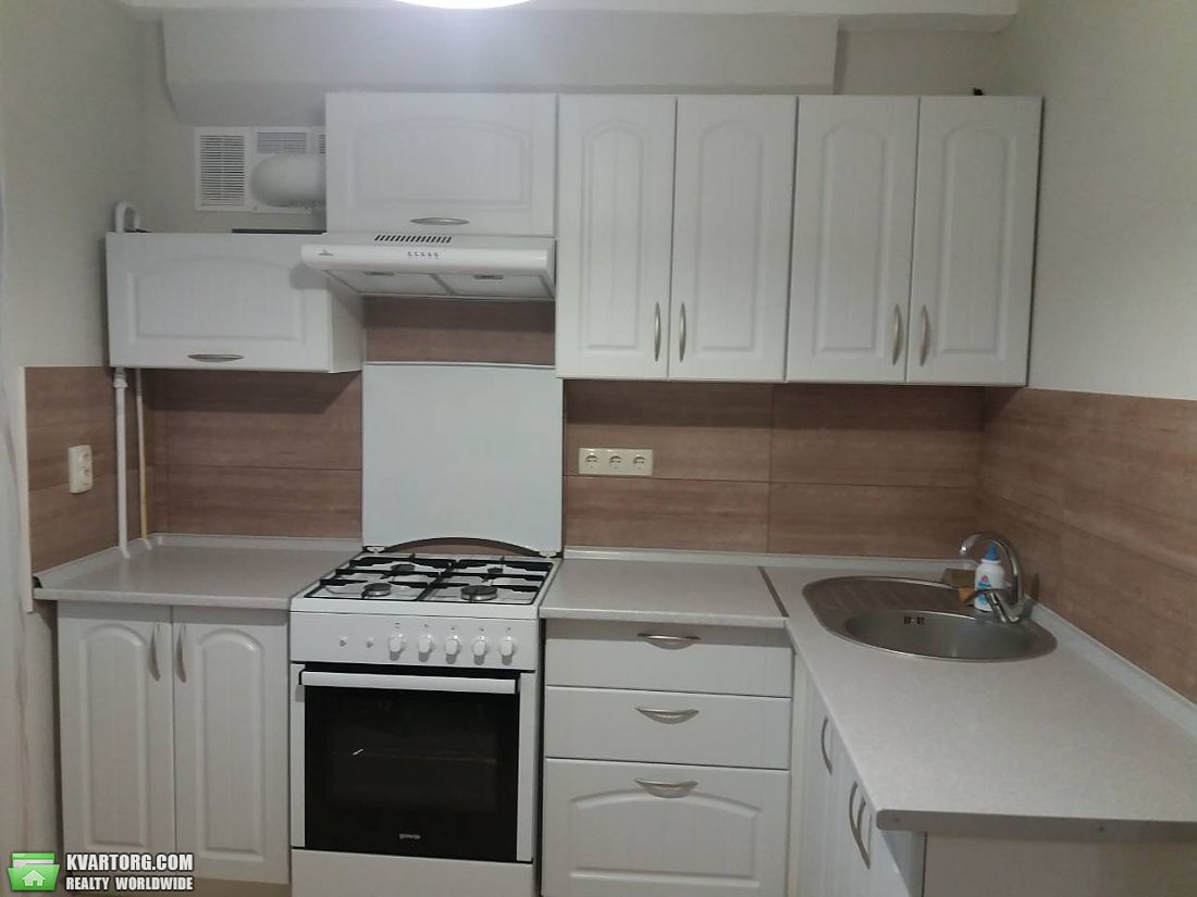 Rent out 2-room apartment. Киев,  Политехническая — photo 3