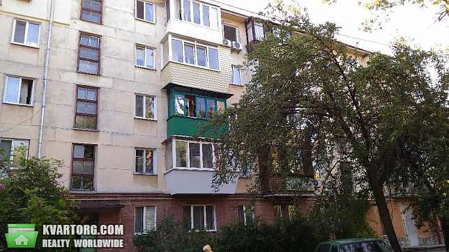 Sell 3-room apartment. Киев,  Полесский пер — photo 1