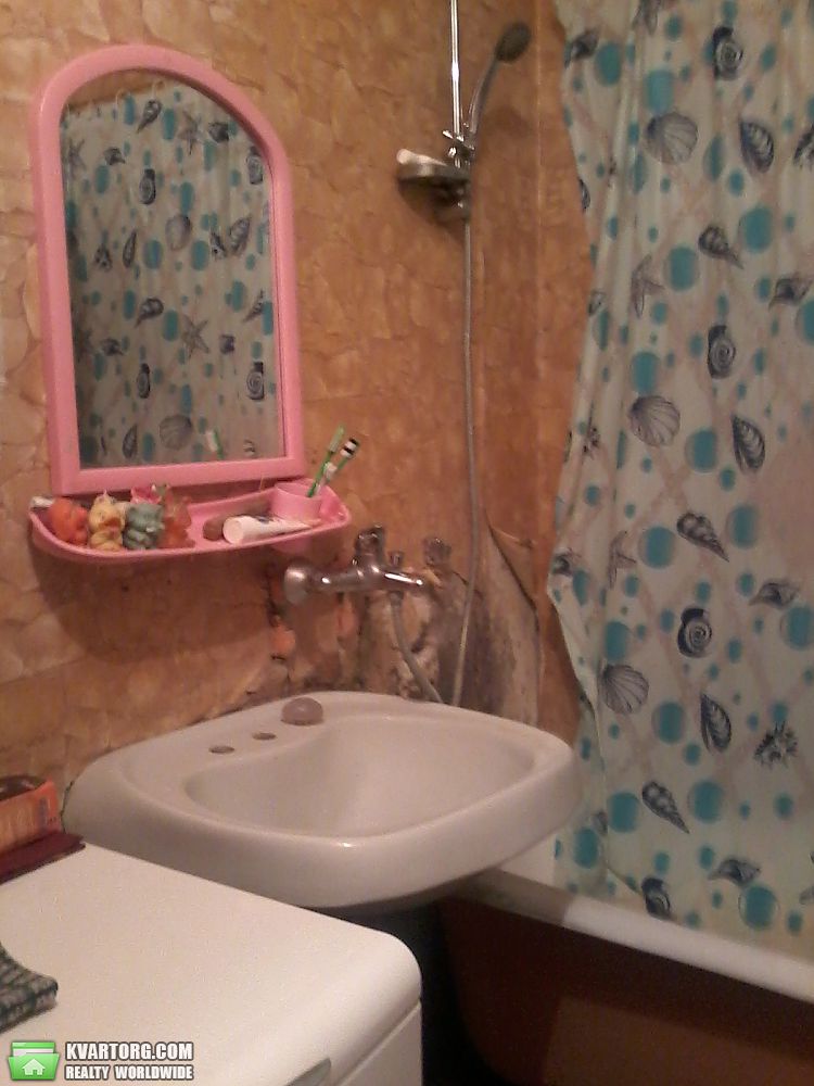 Sell 2-room apartment. Киев,  Курская — photo 4