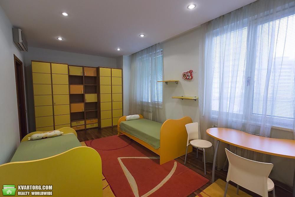 Rent out 4-room apartment. Киев,  Павловская — photo 4