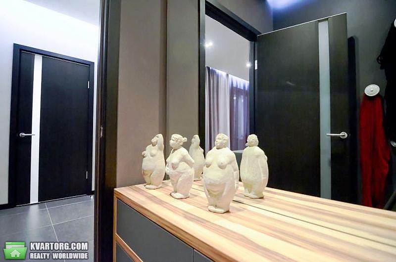 Rent out 3-room apartment. Киев,  Уборевича — photo 8