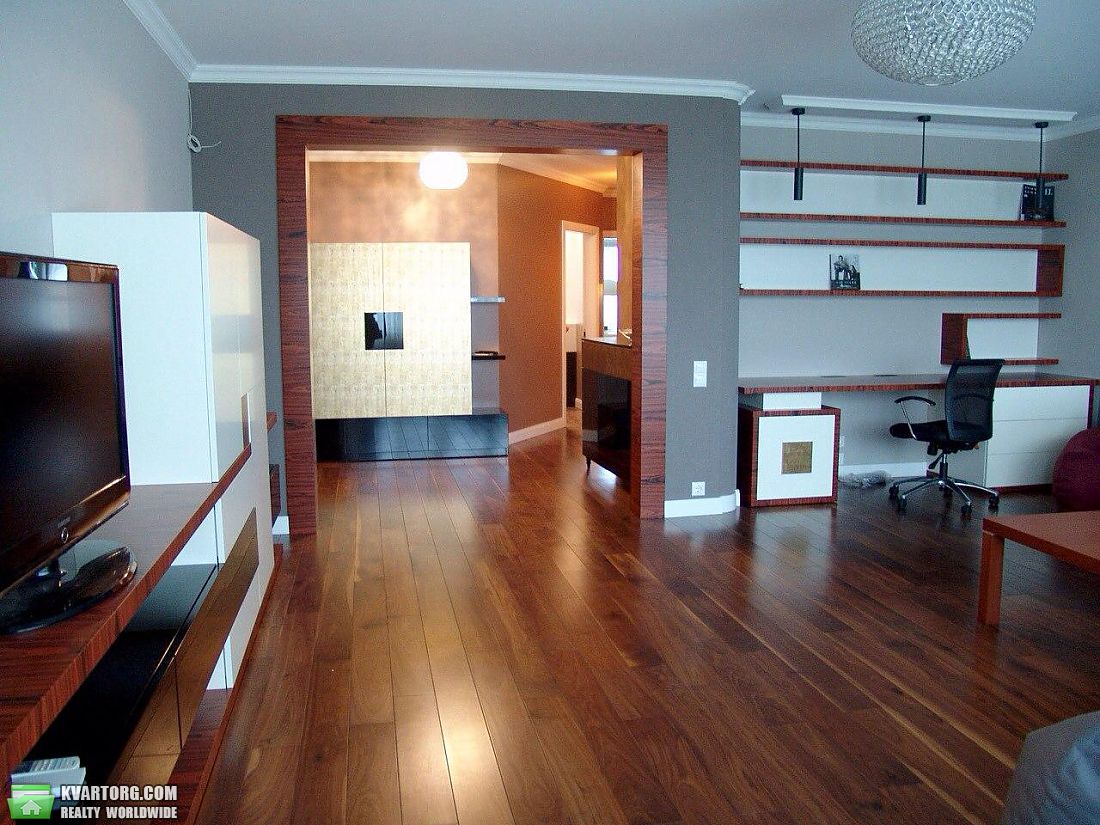 Rent out 2-room apartment. Киев,  Ереванская — photo 1