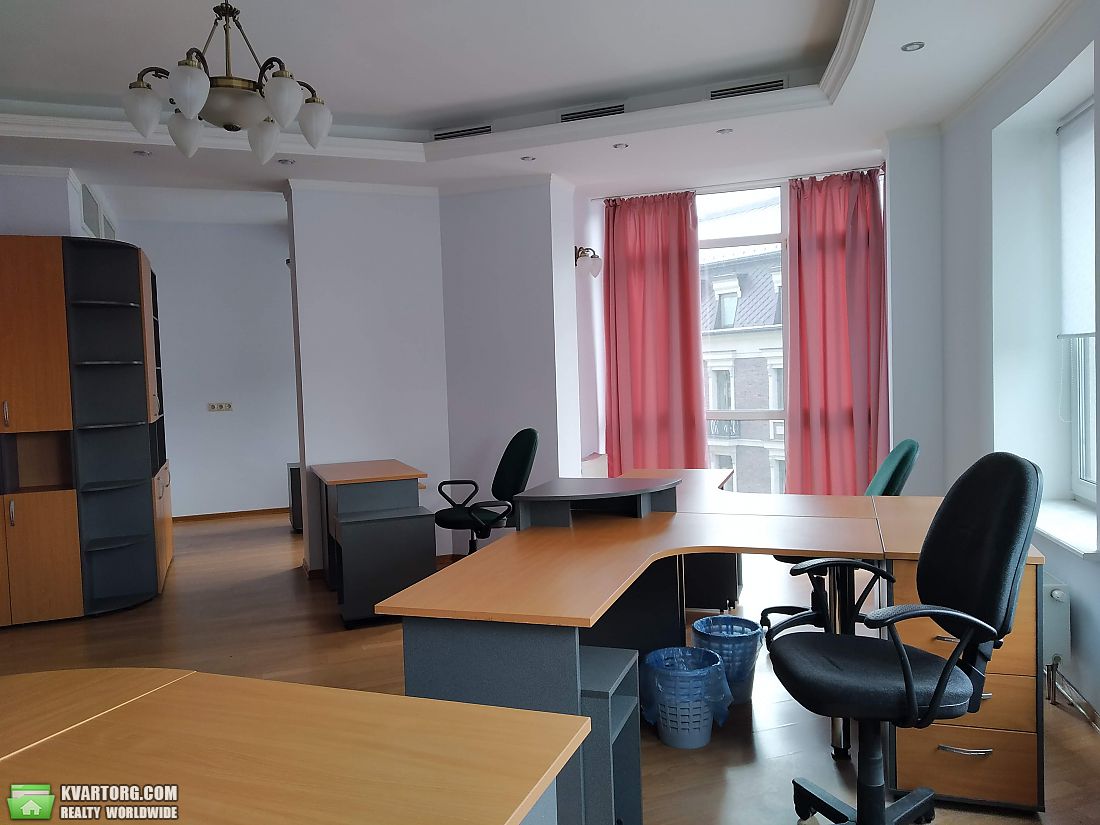 Rent out office. Киев, Кирилловская — photo 1