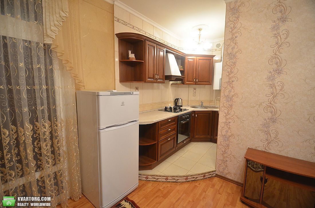 Rent out 2-room apartment. Николаев, Шнеерсона — photo 4