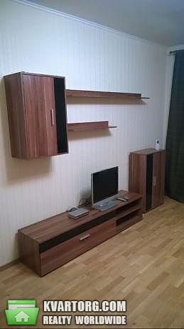 Rent out 1-room apartment. Киев,  Урловская — photo 5