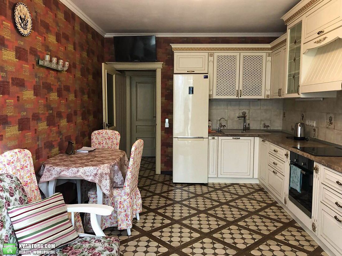 Rent out 1-room apartment. Одесса, Среднефонтская — photo 1