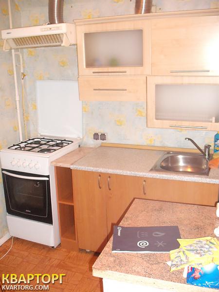 Rent out 2-room apartment. Киев,  Борщаговская — photo 3