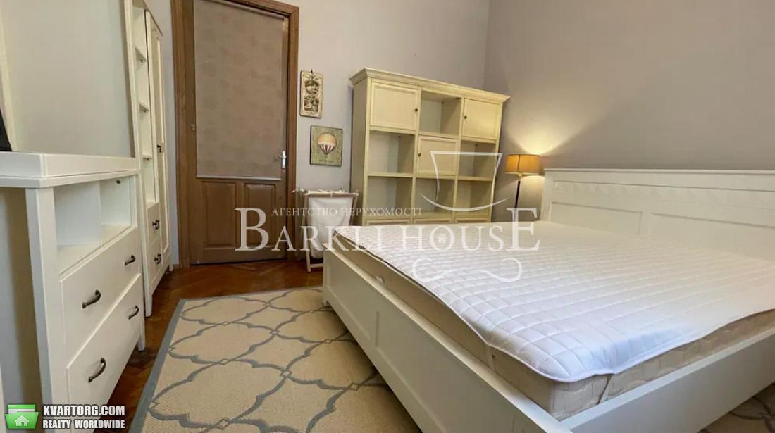 Rent out 3-room apartment. Киев,  Московская — photo 8