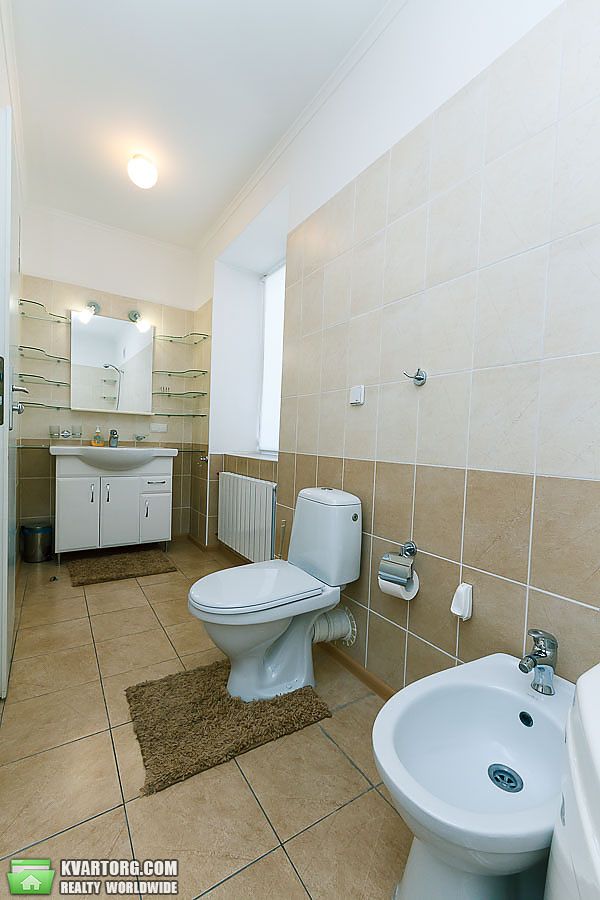 Rent out 4-room apartment. Киев, Шота Руставели — photo 8
