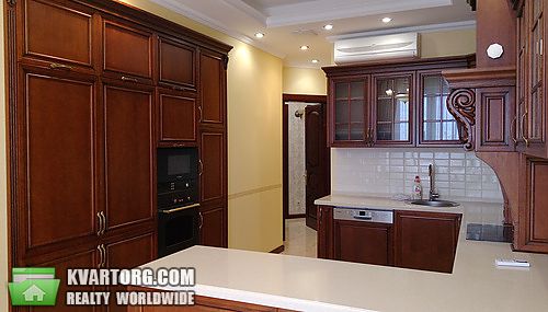 Rent out multi-room apartment. Киев,  Институтская — photo 2