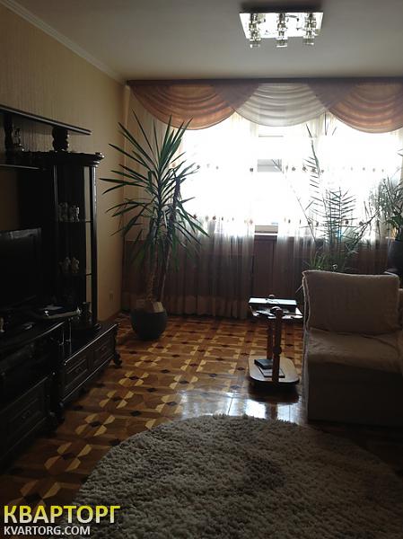 Rent out 3-room apartment. Киев,  Оболонский пр — photo 1