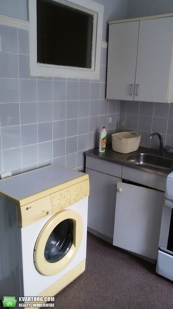 Rent out 2-room apartment. Киев,  Окипной — photo 8