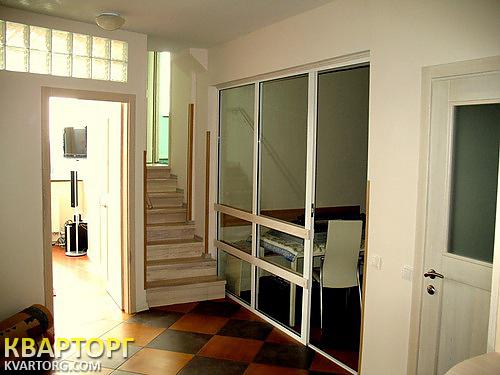 Rent out 2-room apartment. Киев,  Кловский спуск — photo 3