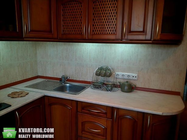 Rent out 3-room apartment. Киев,  Стуса — photo 9
