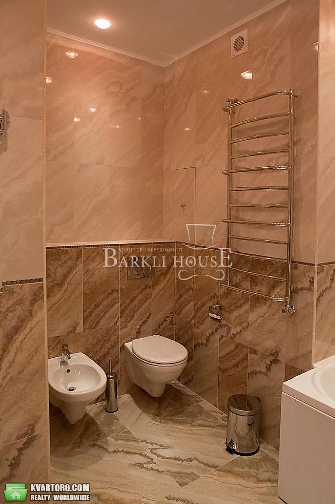 Rent out 4-room apartment. Киев,  Щекавицкая — photo 9