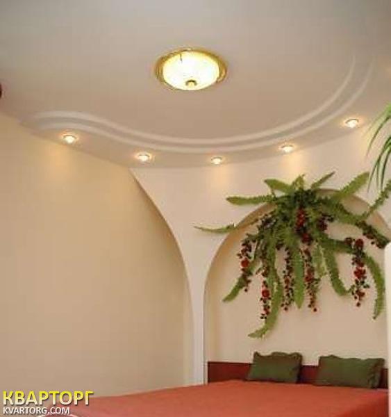 Rent out 2-room apartment. Киев, Леси Украинки бульв. — photo 6