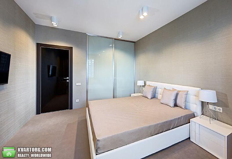 Sell 3-room apartment. Киев,  Драгомирова — photo 2