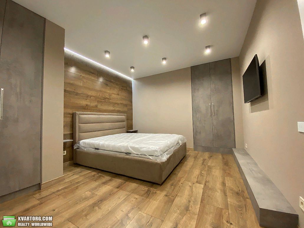 Rent out 2-room apartment. Киев, Черновола — photo 9