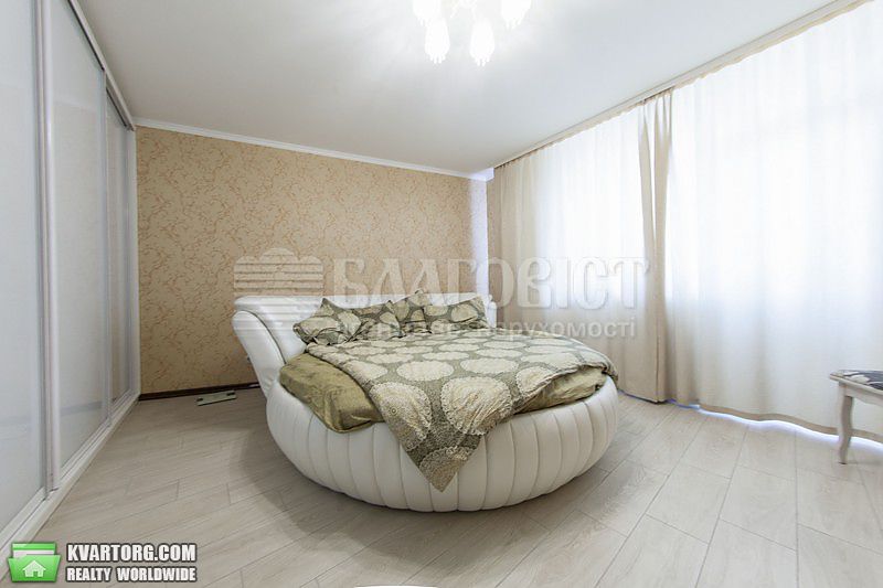 Sell 4-room apartment. Киев,  Пчелки — photo 2