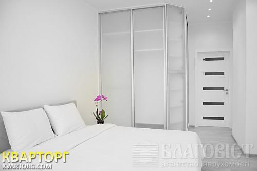 Sell 2-room apartment. Киев,  Щорса — photo 3