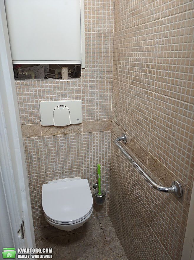 Rent out 3-room apartment. Киев,  Донецкая — photo 10