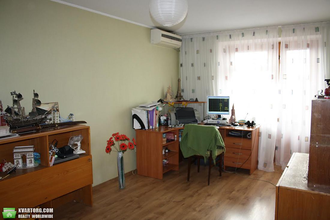 Sell 3-room apartment. Днепропетровск, Героев проспект — photo 8