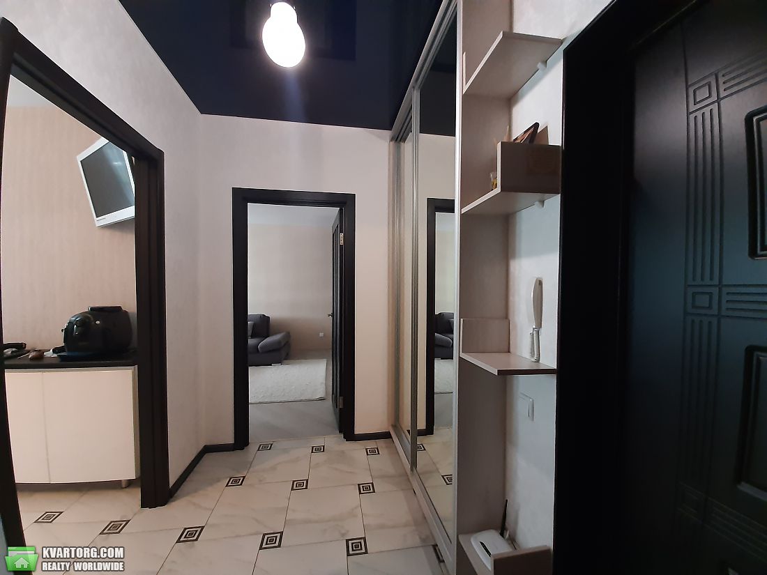 Sell 1-room apartment. Киев, Вышгородская ул. — photo 4