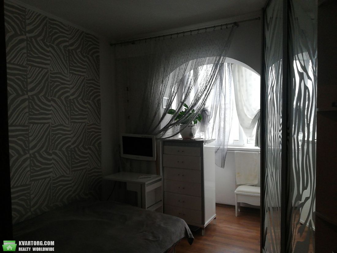 Sell 3-room apartment. Киев,  Героев Днепра — photo 3