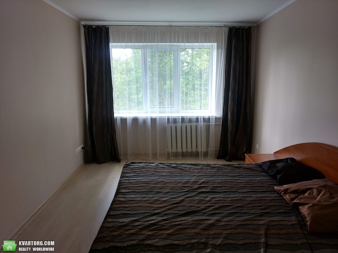 Rent out 2-room apartment. Николаев, ЮТЗ — photo 1