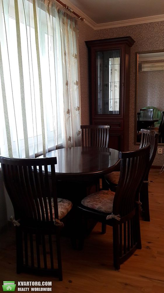 Rent out 3-room apartment. Киев,  Леси Украинки бул — photo 3