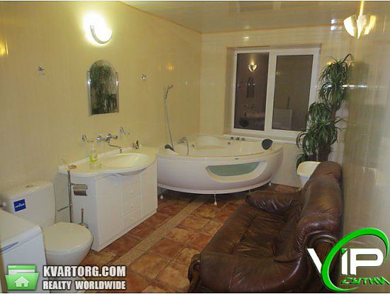 Rent out 3-room apartment. Харьков, Героев Труда — photo 1