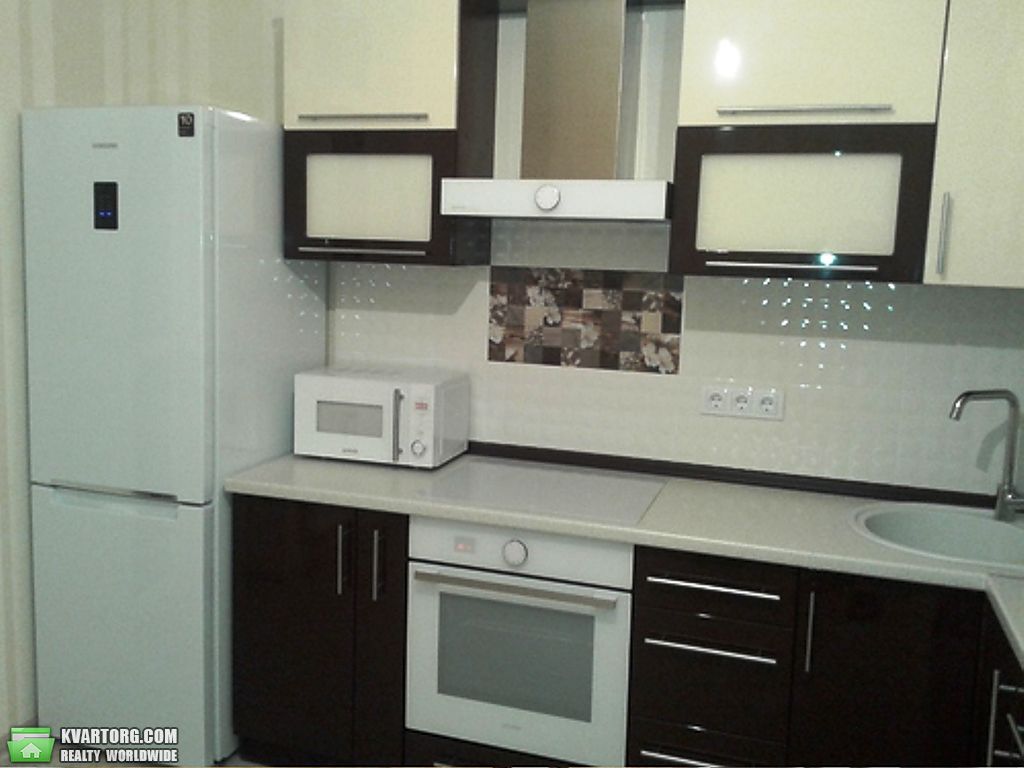 Sell 1-room apartment. Киев,  Дегтяренко — photo 1