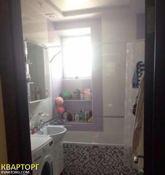 Sell 2-room apartment. Киев,  Захаровская — photo 4