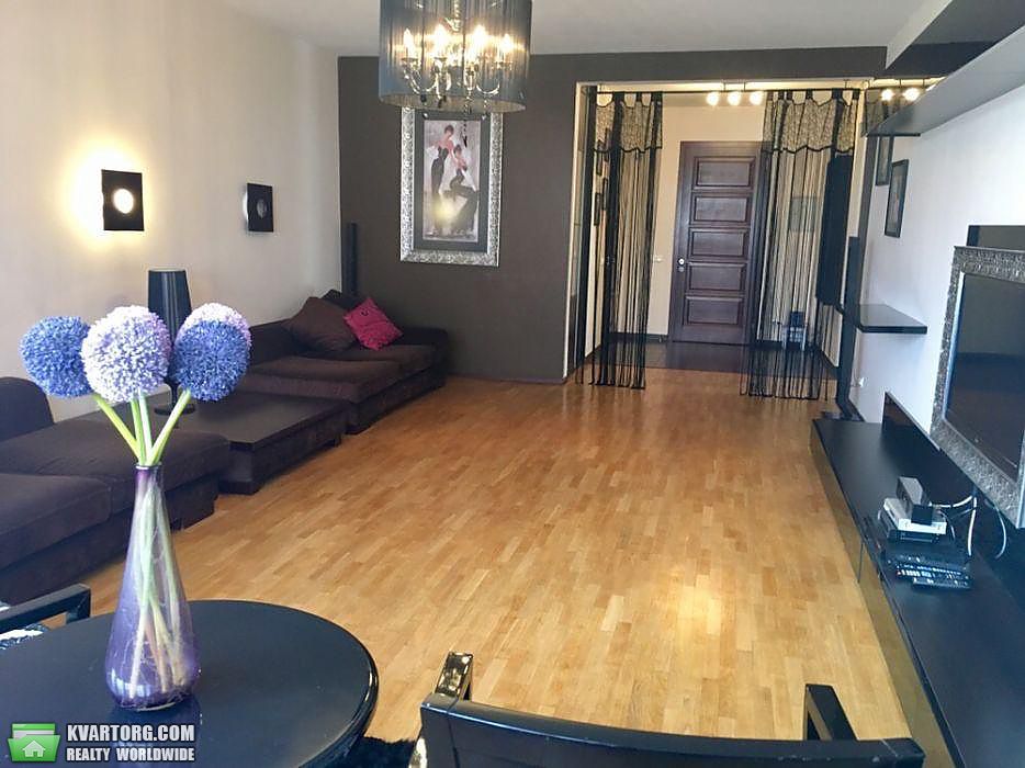 Rent out 2-room apartment. Киев,  Лебедева-Кумача — photo 2
