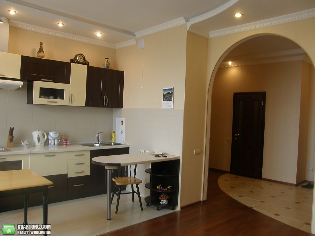 Rent out 2-room apartment. Киев,  Срибнокильская — photo 8