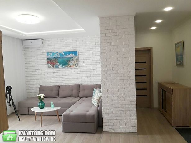 Rent out 2-room apartment. Киев,  Глушкова пр — photo 4